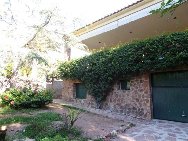 Detached House in fantastic area of Naquera