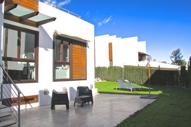 Quality Golf Property in Chiva