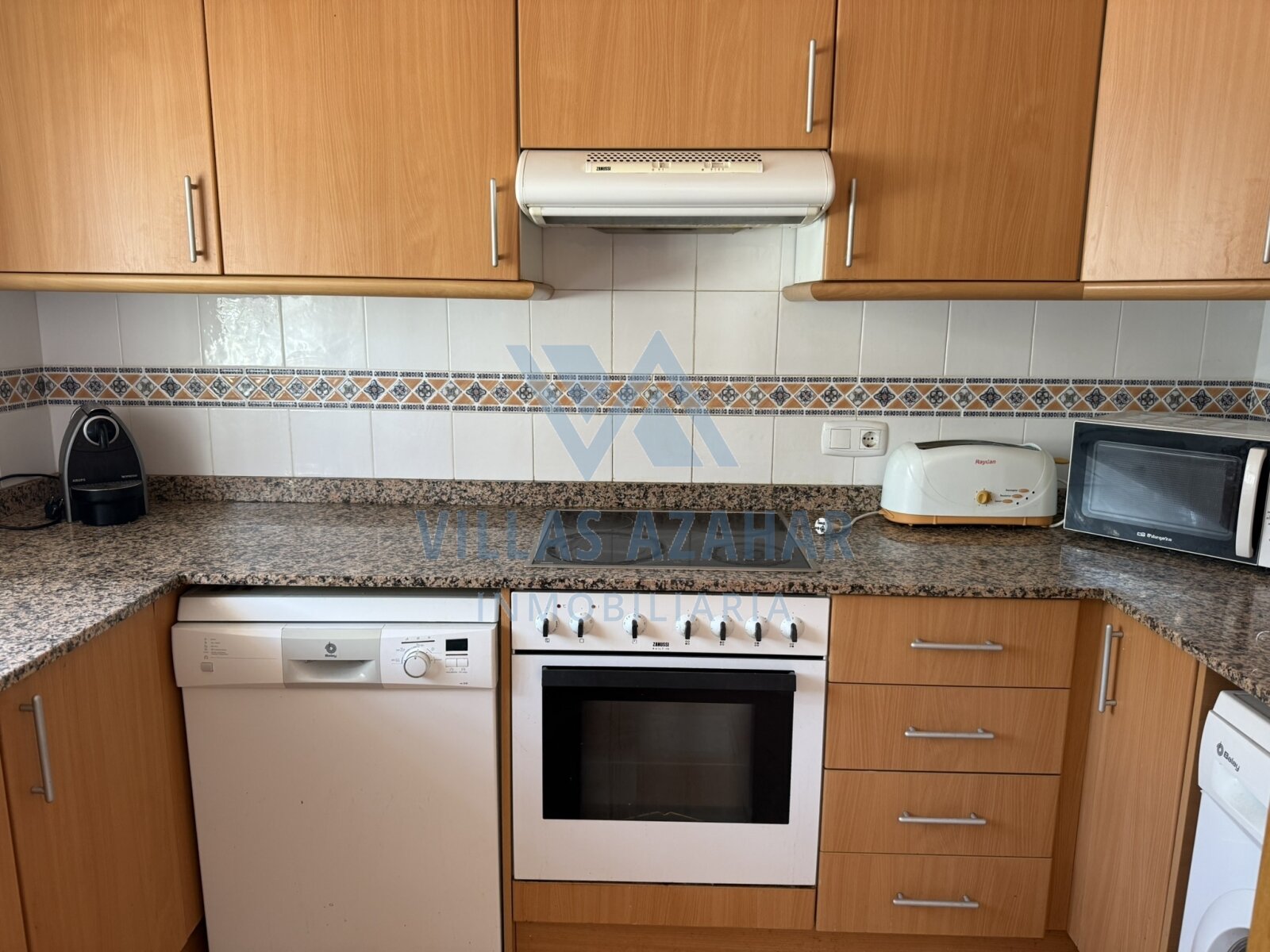 Palm Beach II 101, zona piscina grande.