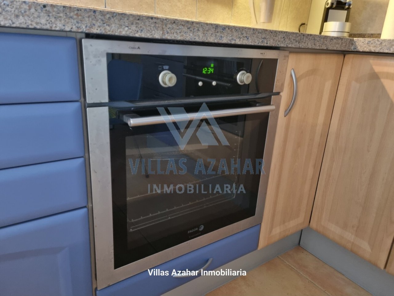 Horno empotrado moderno - ¡Equipamiento de cocina de alta calidad para cocineros aficionados exigentes!