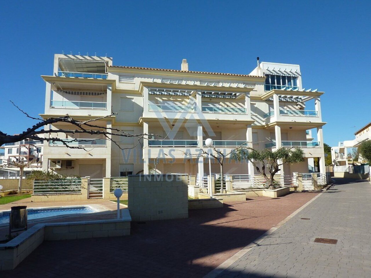 Residencia exclusiva de nueva construcción con vistas al mar y piscina - ¡Arquitectura moderna en una ubicación privilegiada!