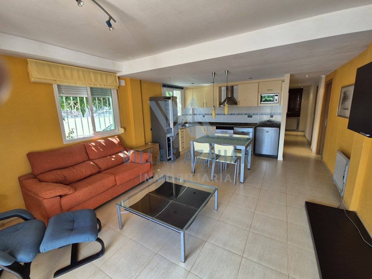 Espacio de vivienda y comedor lleno de luz con cocina abierta y vistas directas al jardín - ¡Uso perfecto del espacio en el nivel más alto!